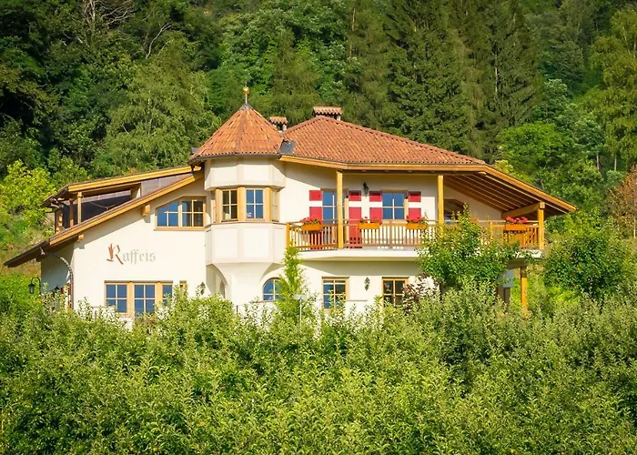 Weingut & Weitgruber Raffeis *